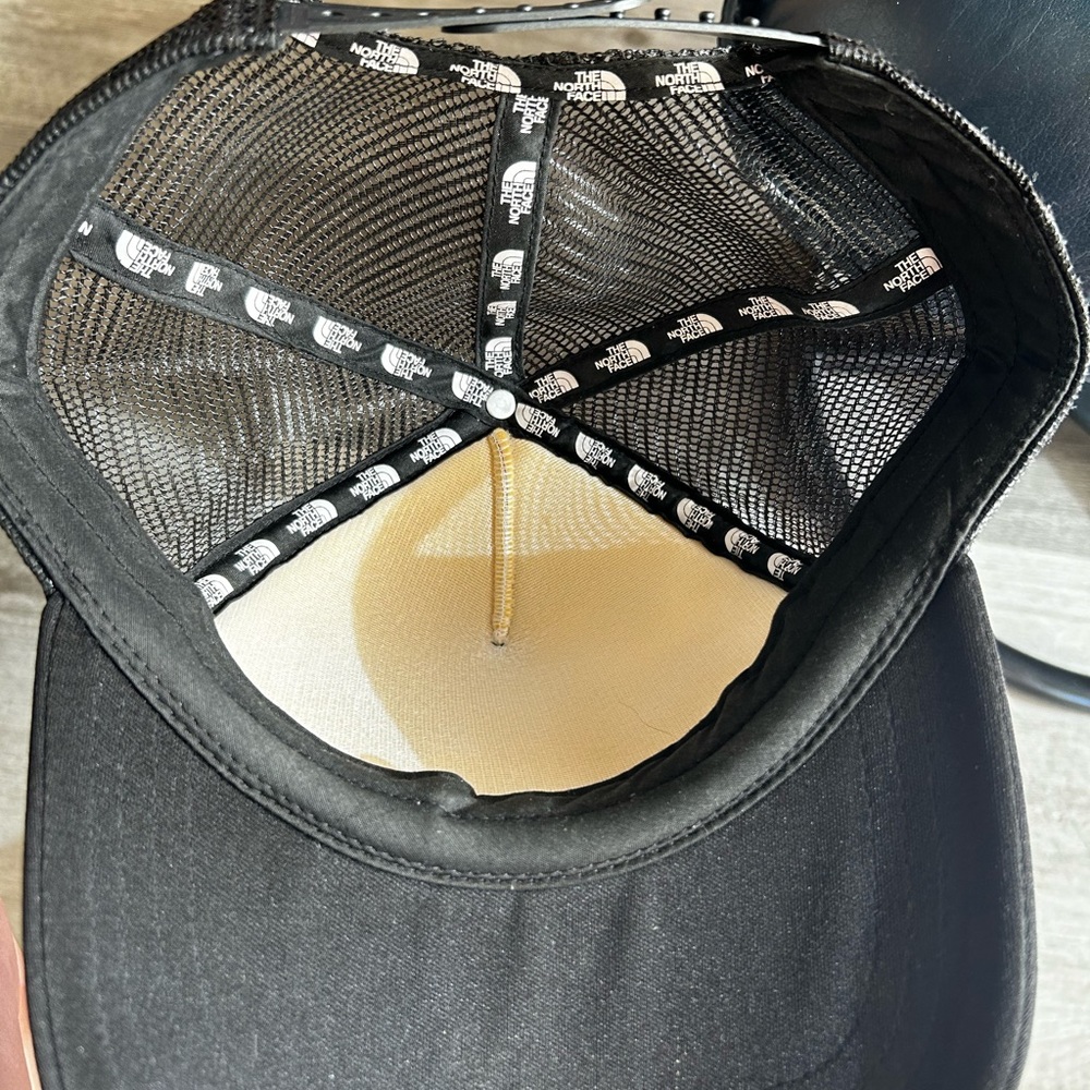 The North Face trucker’s hat
